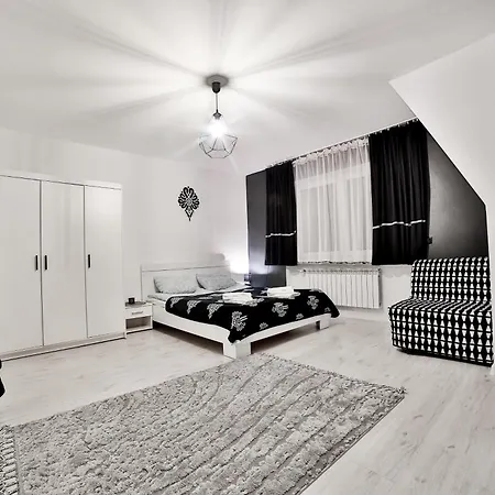 Czarna Perla Z Balkonem 公寓